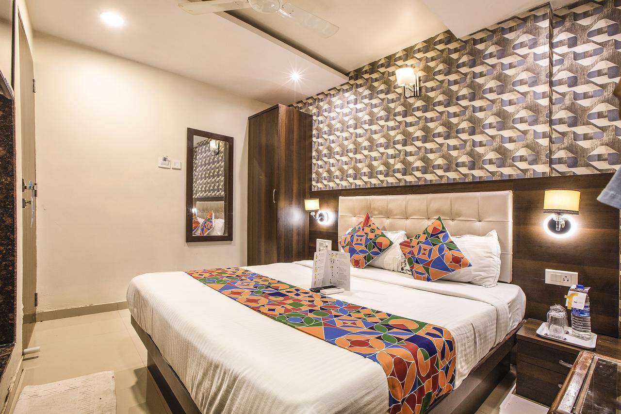 Hygienic Hotel Liberty Plaza Mumbai Exteriör bild